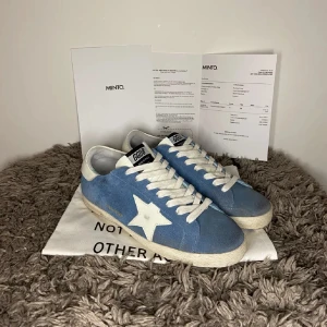 Golden goose skor  - As feta golden goose i 9/10 skick i storlek 42 bara höra av sig om man har någon fråga 