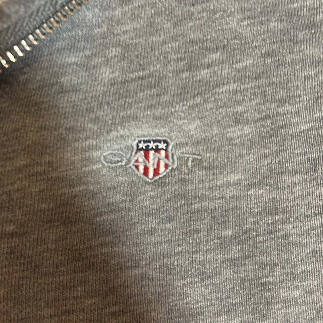 Grå half zip tröja från GANT - 3