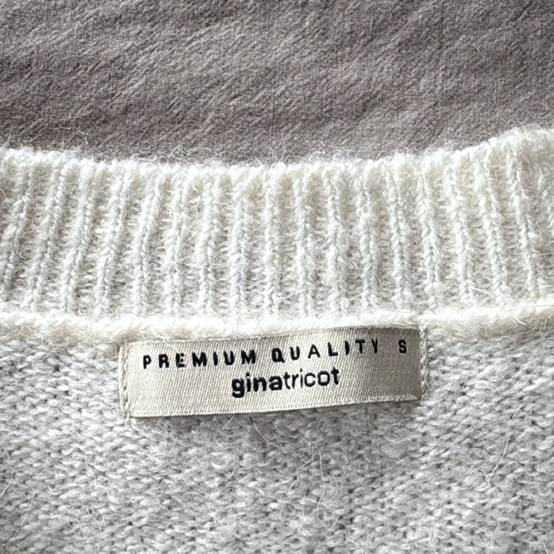 Vit omlottkofta från Gina Tricot - 1