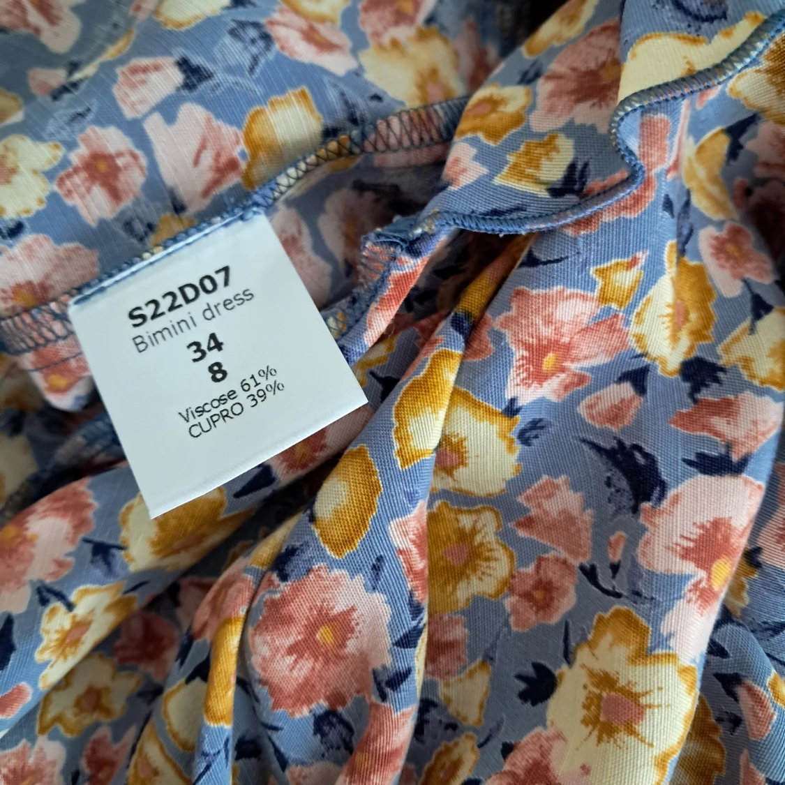 Blommig kortklänning från Valerie - 2