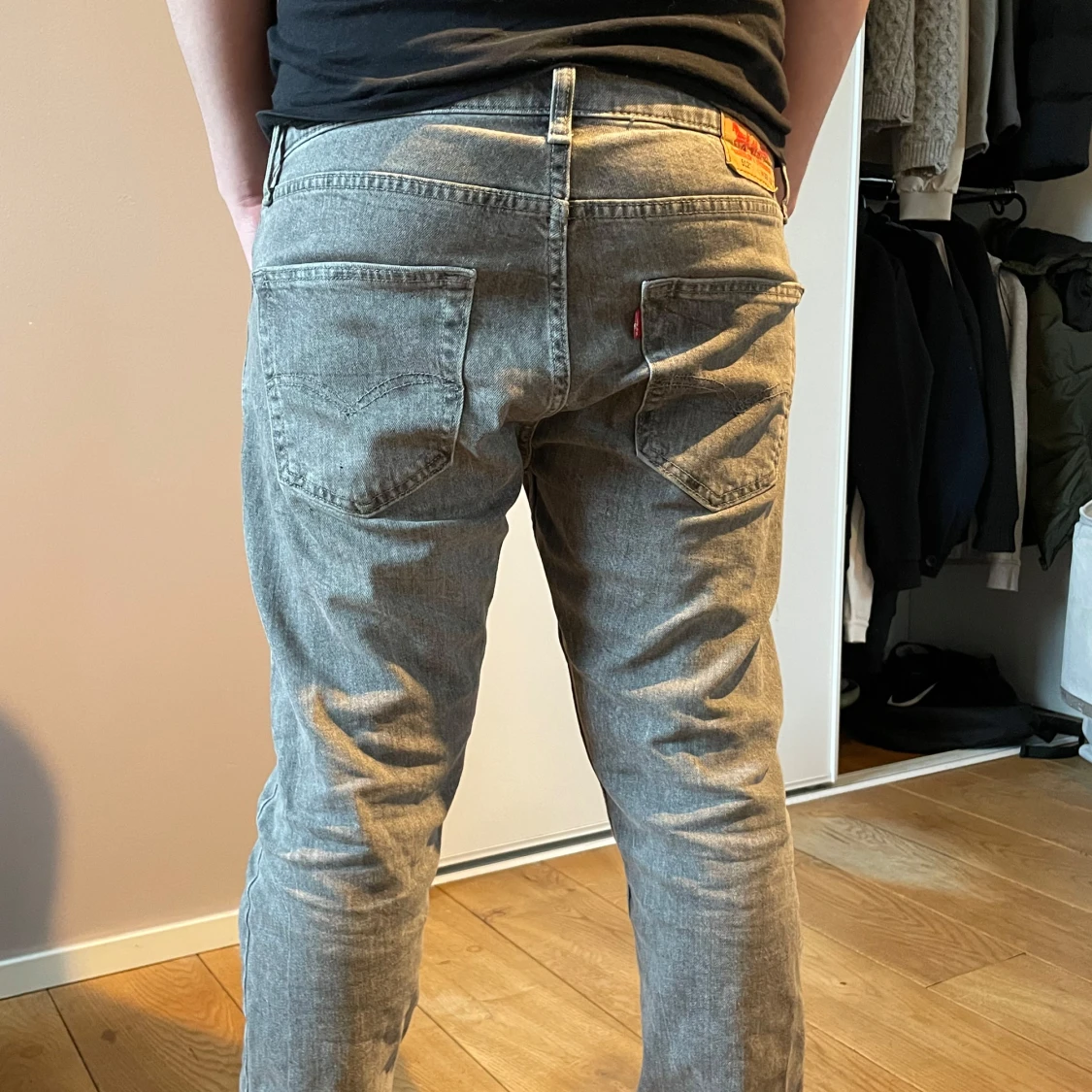 Grå Levi's 512 jeans W33 L30
