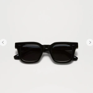 Jag säljer nu mina fina chimis utan repor  - Jag köpte dom i chimis butik inne i stan förra sommaren man får med original påsen och fodralet vid köpet💞💞💞