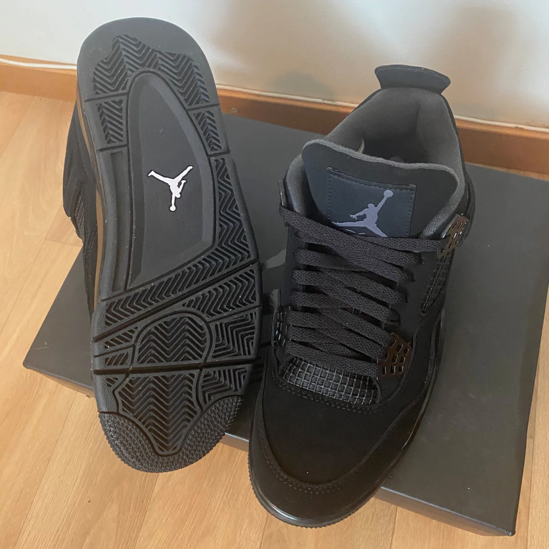 Jordan 4 blackcat  - 1