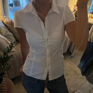 Brandy Melville topp - Väldigt elegant tröja från Brandy Melville💓Skriv gärna prisförslag😇