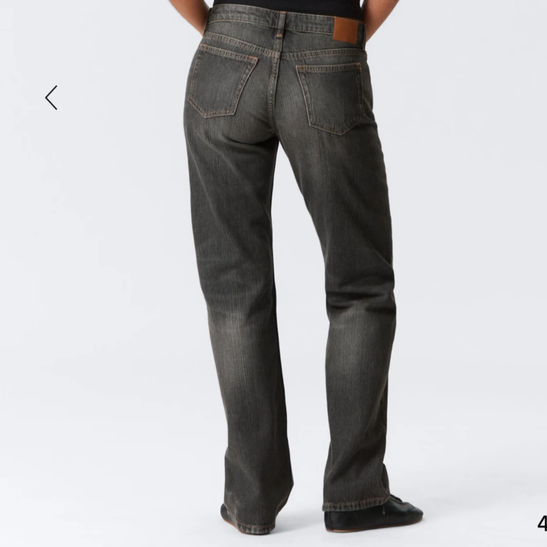 Grå raka jeans från weekday