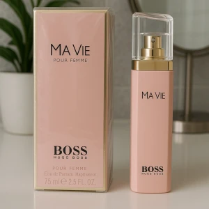 Ma Vie Pour Femme Eau de Parfum från Hugo Boss 75m - Elegant och feminin doft – helt ny i obruten förpackning. Perfekt som present eller en lyxig uppgradering till din parfymgarderob.