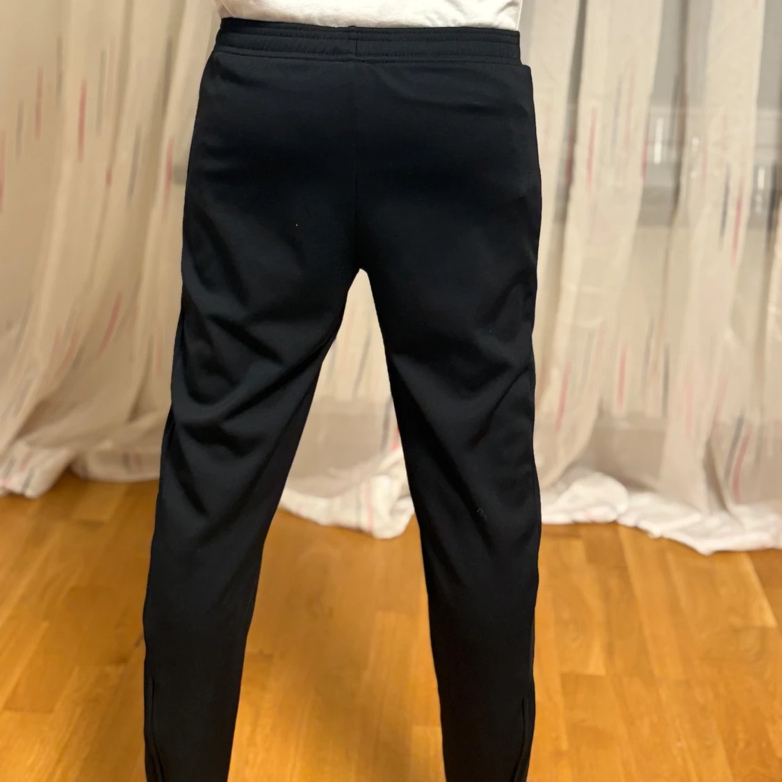 Svarta träningsbyxor från Nike - 3