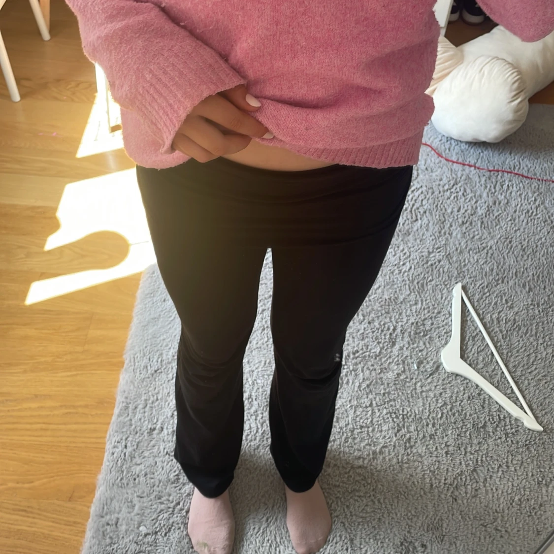 Svarta bootcut byxor