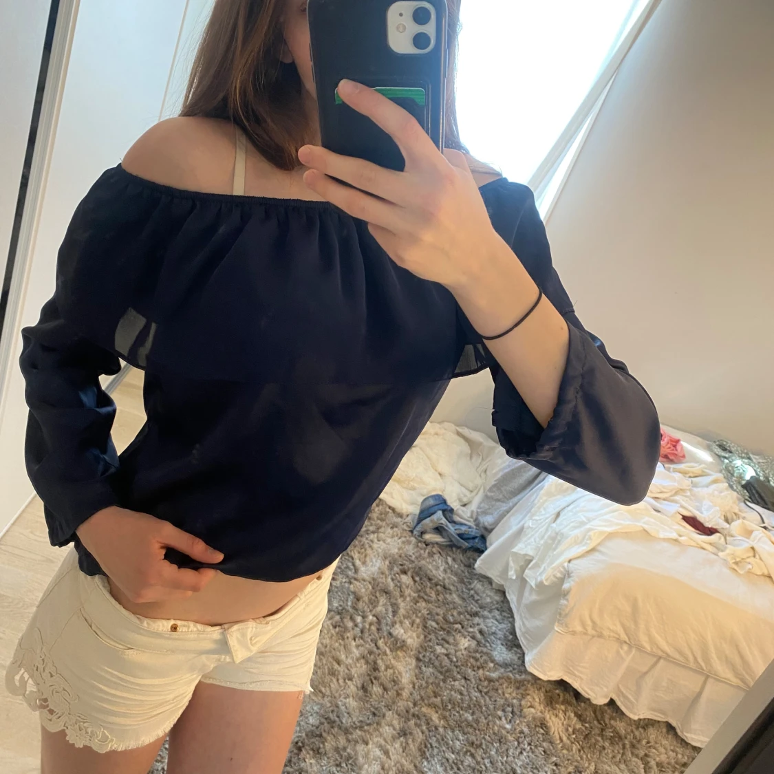 Mörkblå offshoulder blus - 1