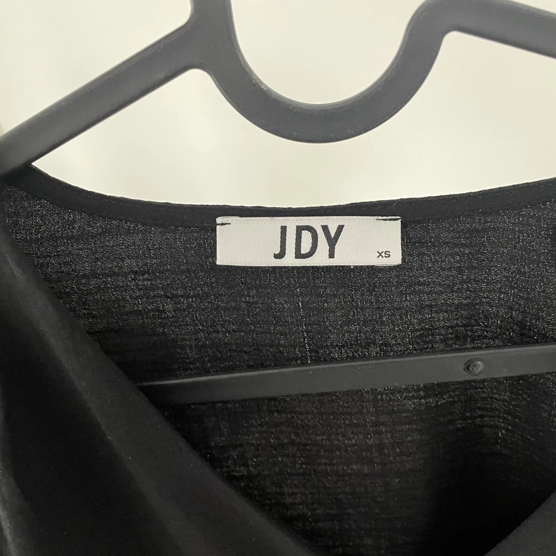 Svart blus köpt från Nelly - 2