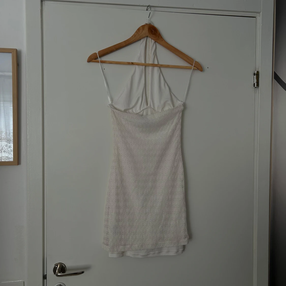 Vit halterneck klänning