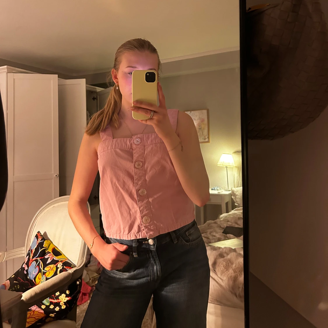 Rosa linnetopp med knappar - 2