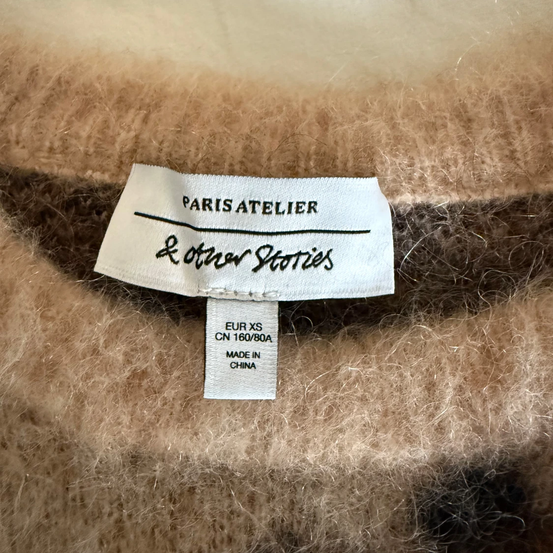 Leopardmönstrad fluffig tröja från & Other Stories - 2