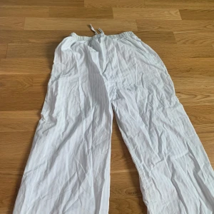 pyjamasbyxor  - snygga pyjamas byxor använda några gånger.