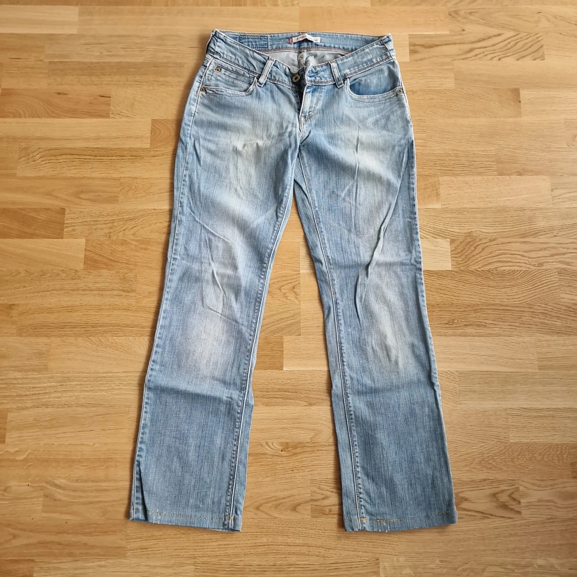 Levis 570 Straight Fit ljusblå jeans - 1