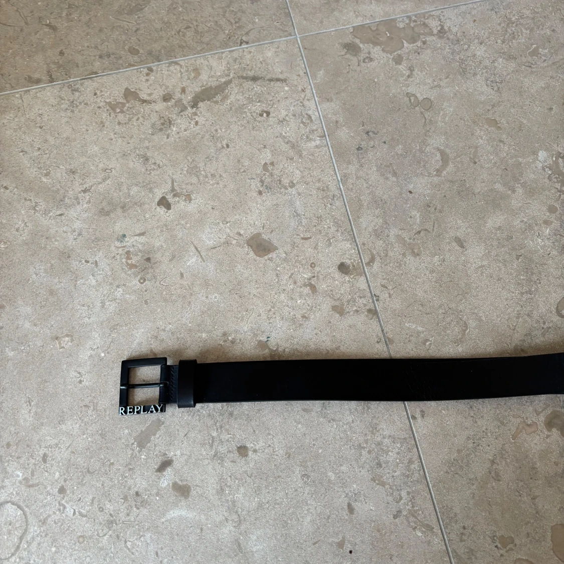 Svart läderbälte från Replay