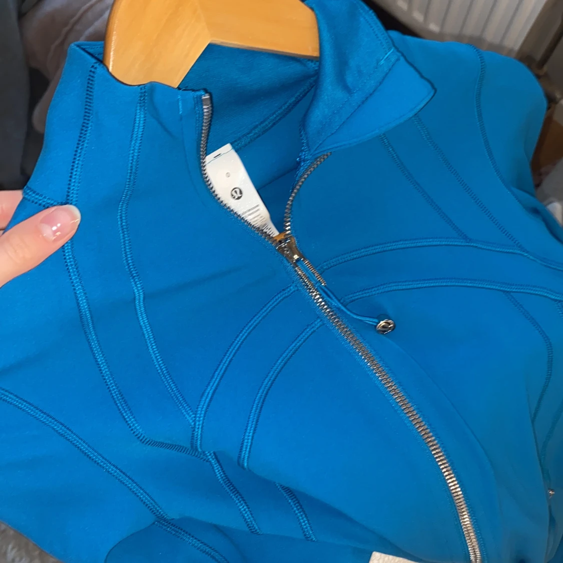 lululemon jacka (intressekoll) - 1