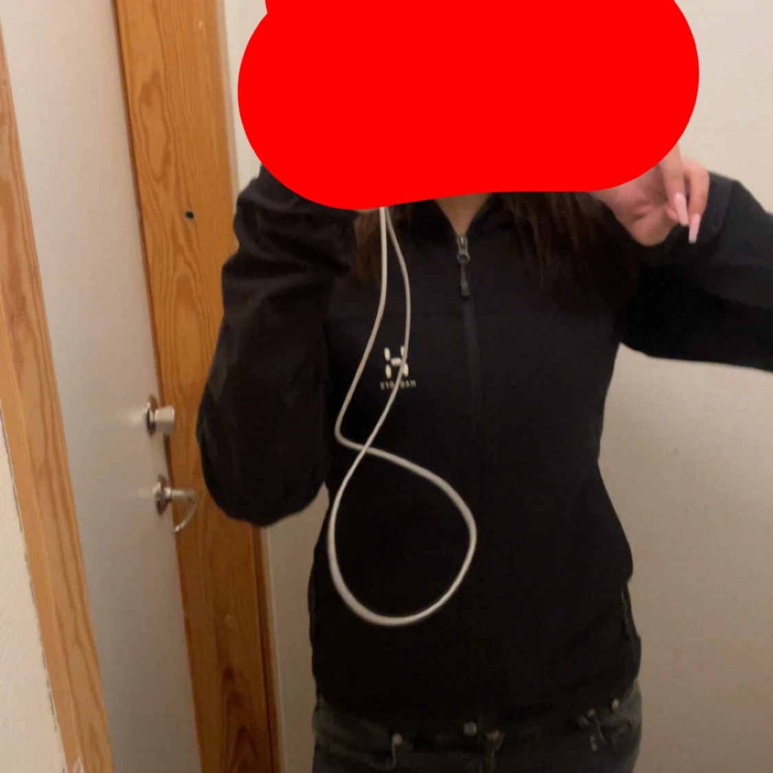 Svart softshelljacka från Haglöfs - 1