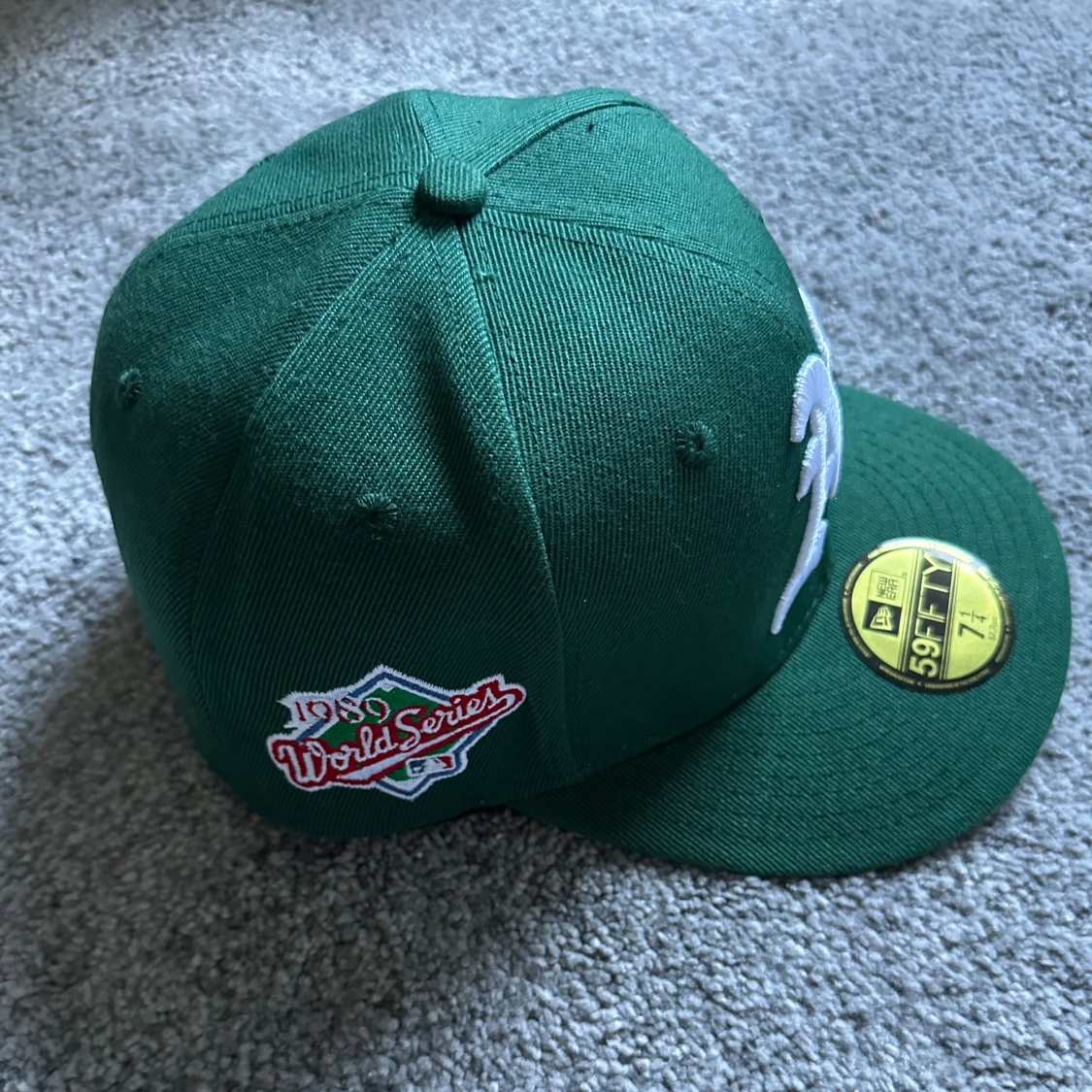 A’s fitted keps - 1