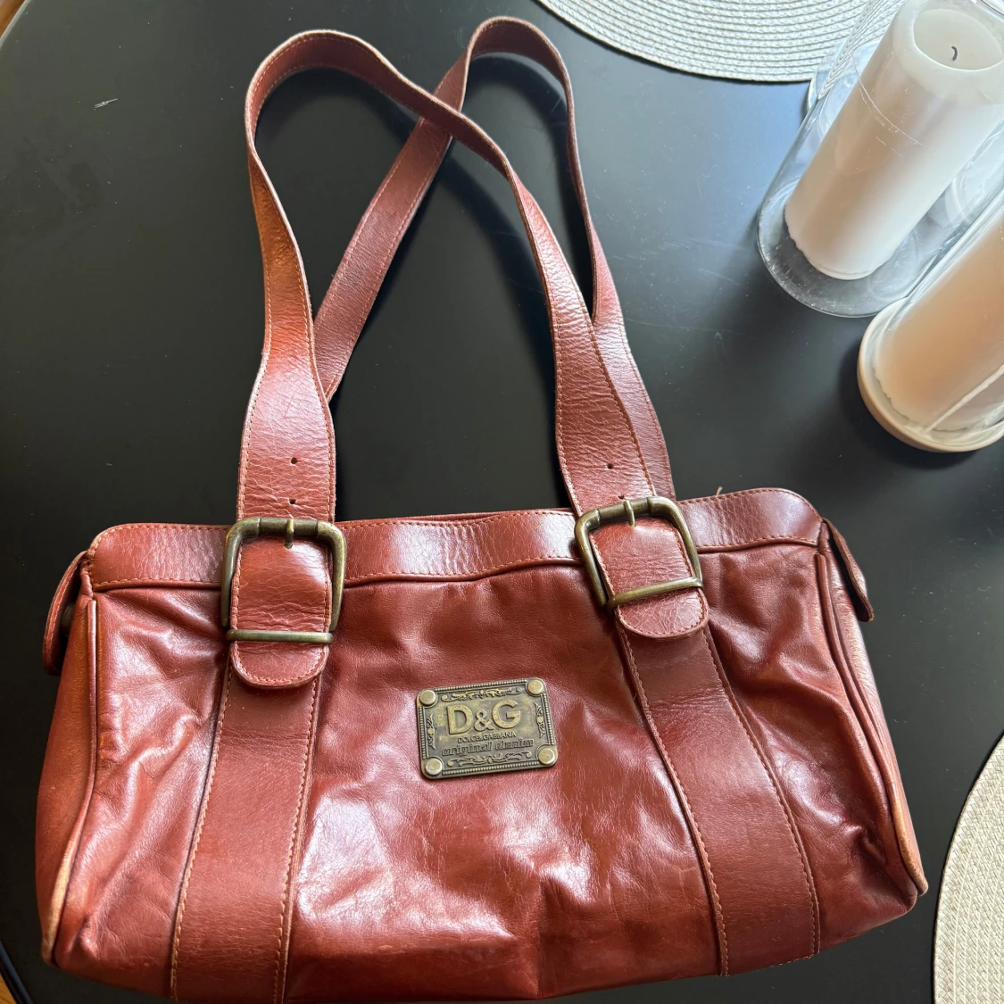 Brun axelväska från Dolce & Gabbana