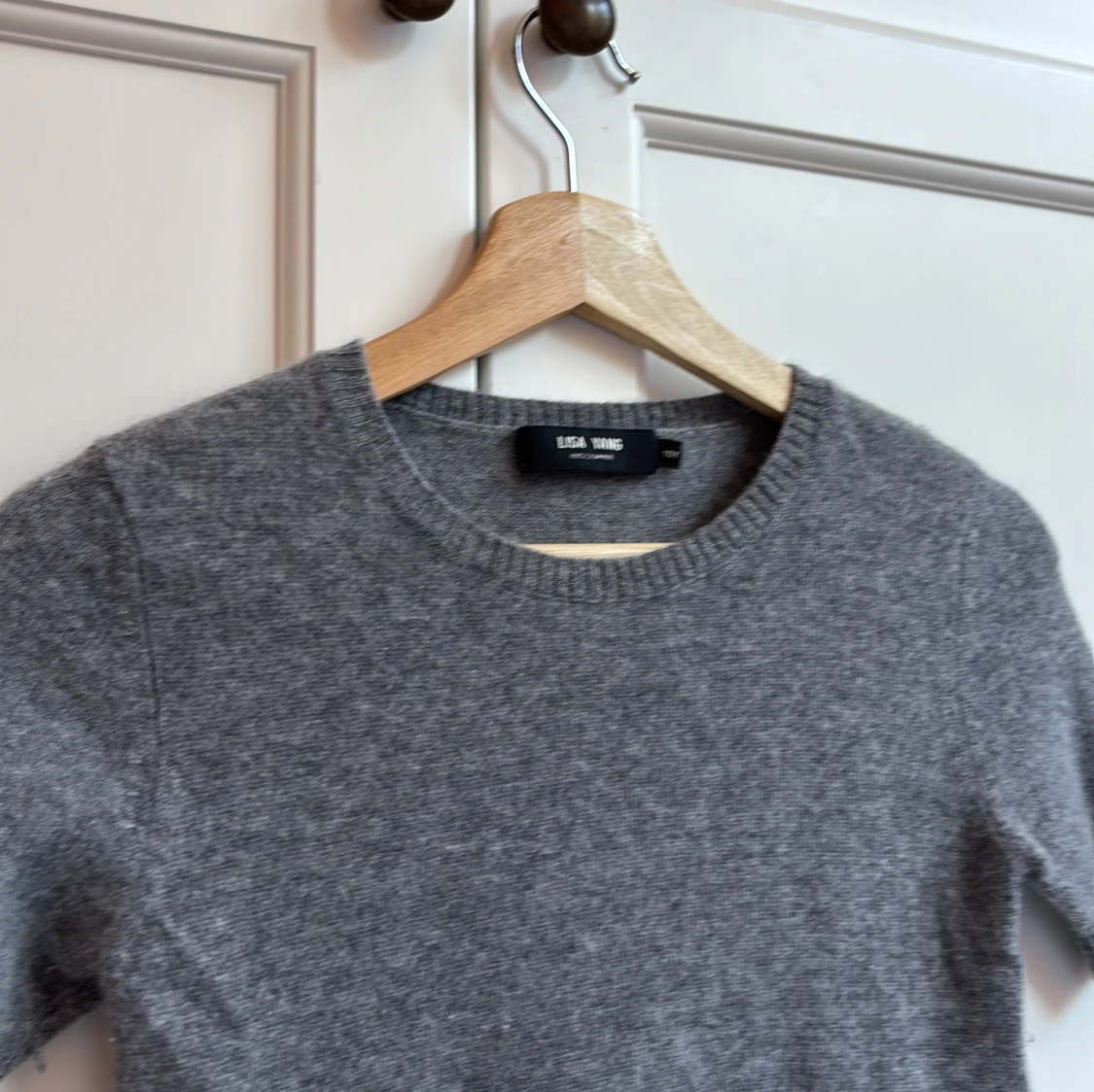 Grå kashmirtröja från Lisa Yang - 2