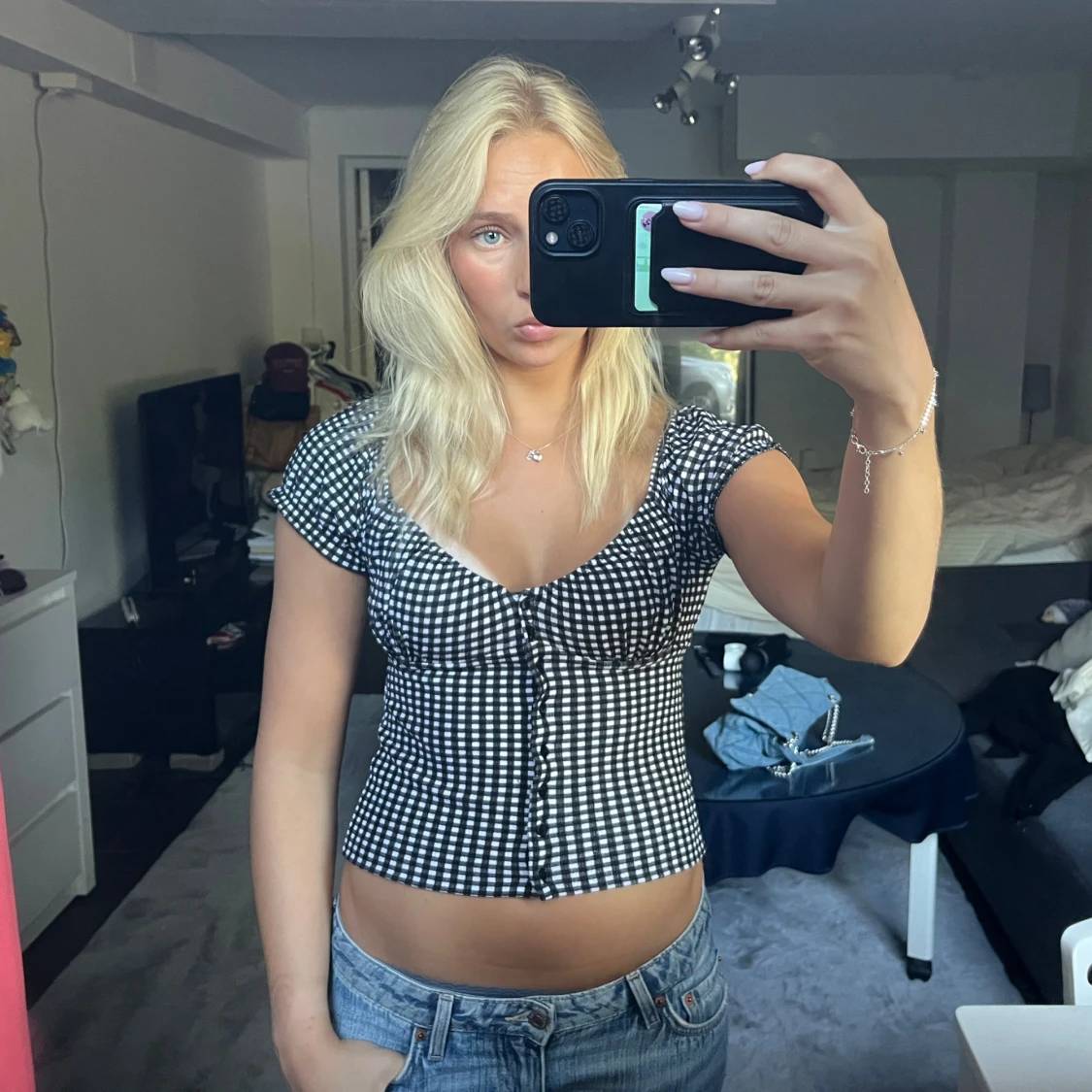 Svartvit rutig blus med knappar - 2