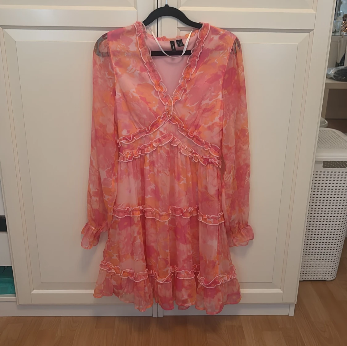 Orange klänning från Vero Moda - 1