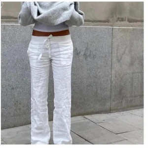 Alobha Linnebyxor - Säljer dessa skitsnygga slutsålda linnebyxor! Mycket bra skick, använda 1 gång!❤️❤️