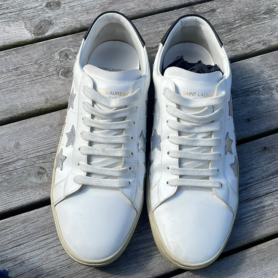 Saint Laurent vita sneakers med stjärnor - 1