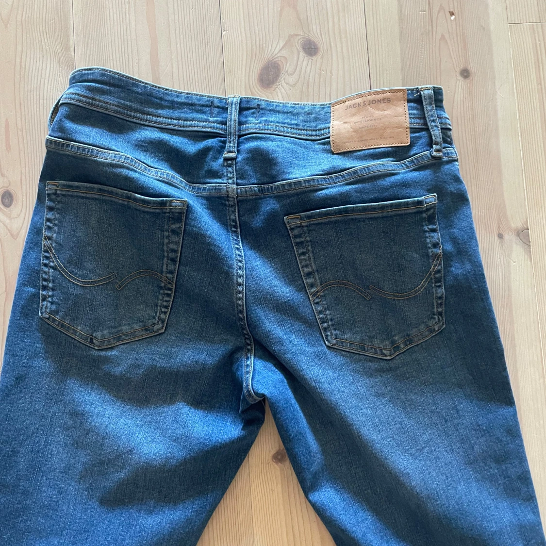 Blå jeans från Jack & Jones - 2