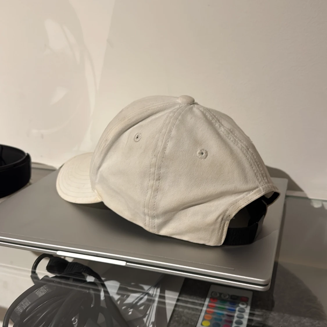 Vit keps från Stone Island - 1