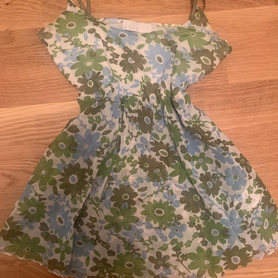 Blommigt sommar linne  - 1