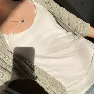 trekvartsärmad kofta/bolero - jättesöt kofta/bolero🤗 står att den är från Gap Kids men passar bra på mig som bär xs💞💞