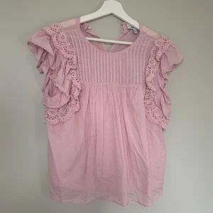 Otherstories blus - Så fin blus!!!🥰säljer då jag inte får användning för den😊