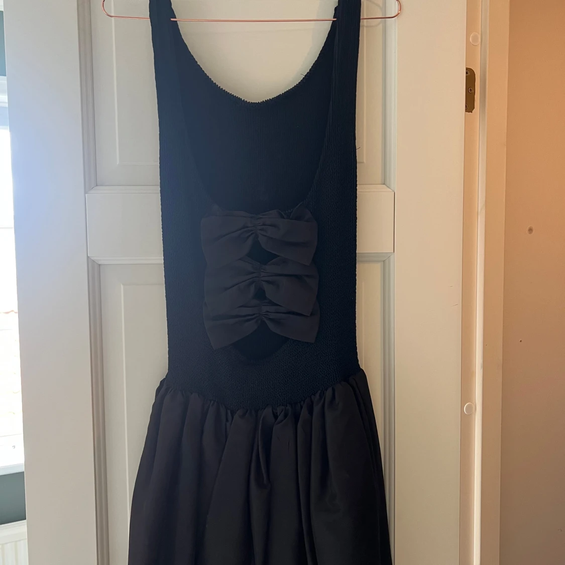 Svart kort klänning från Hunza