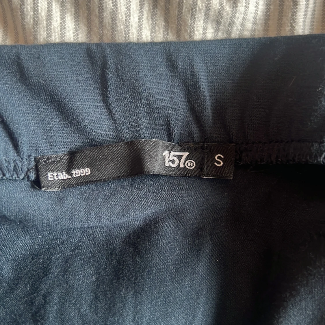 Mörkblå långkjol från 157 - 1