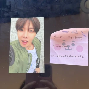 HYYH pt2 J hope - Wts have: hyyh pt2 j hope want: 60kr beskrivning official och i nytt skick