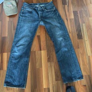 Levi’s 501 W31 L32 - Ett par snygga vintage Levi’s i bra skick 4/5. Nypris ca 1100. 