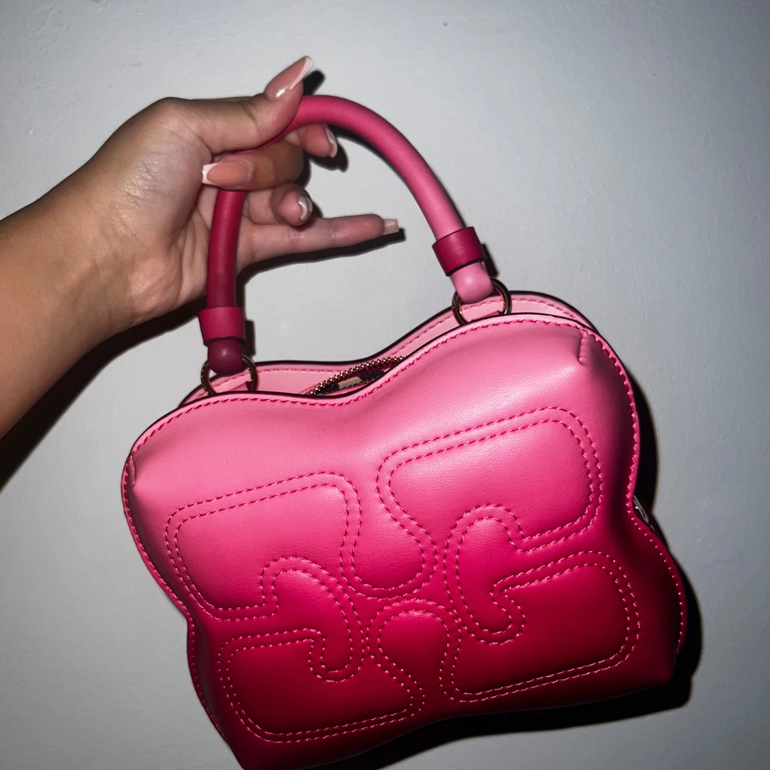 Rosa handväska från Ganni - 3