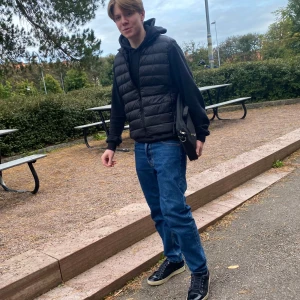 Replay jinz  - Säljer ett par dunder kattiga replay anbazzz från grischiga märket replay! Storlek 36x50 ≈ Eu62. Liten fläck i röven men syns inte när man sitter ner😁