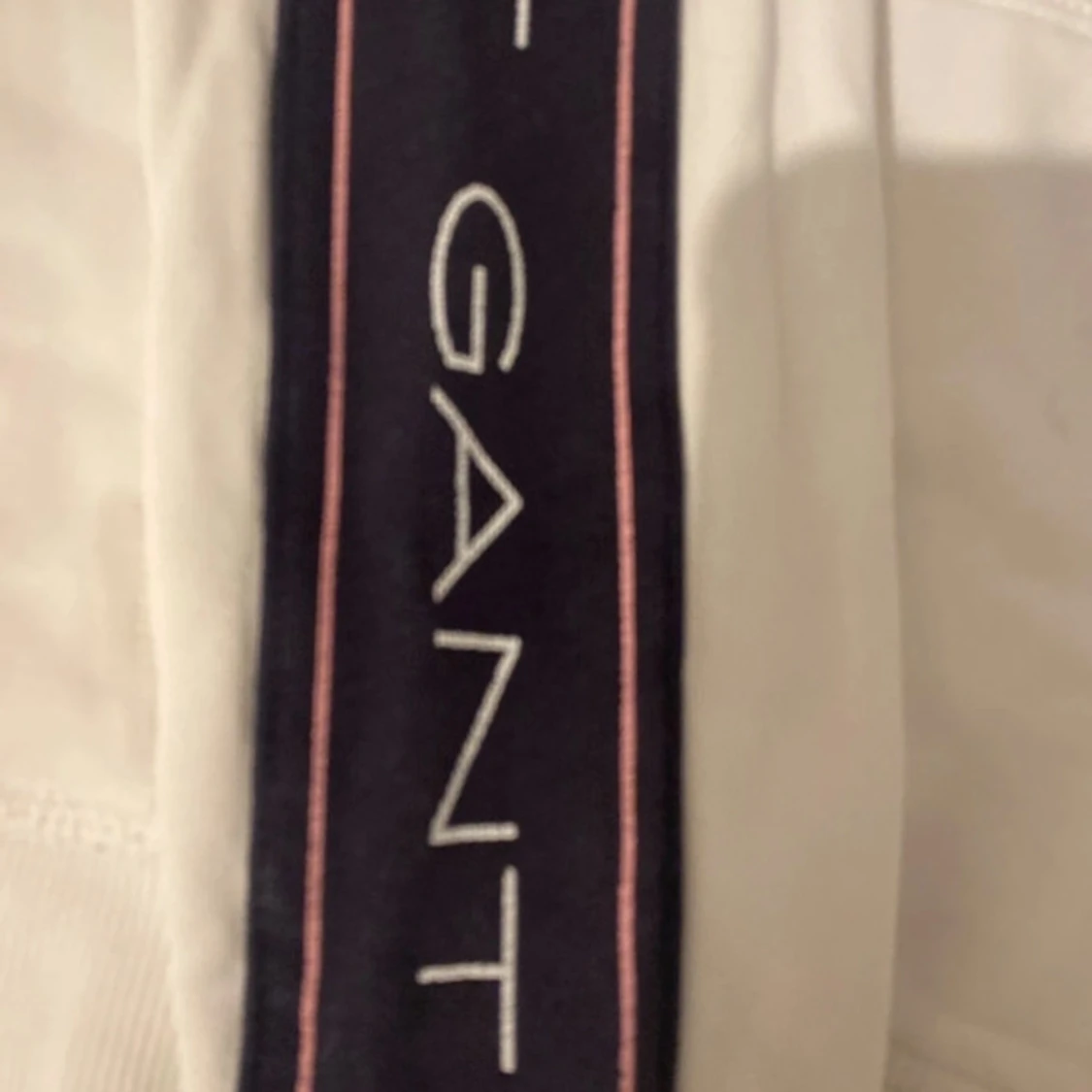 Vit hoodie från Gant  - 1