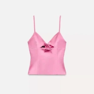 Rosa topp med rosett - jättesöt somrig från zara, endast testad men hann inte skicka tillbaka 💕💕!tryck inte på köp nu!