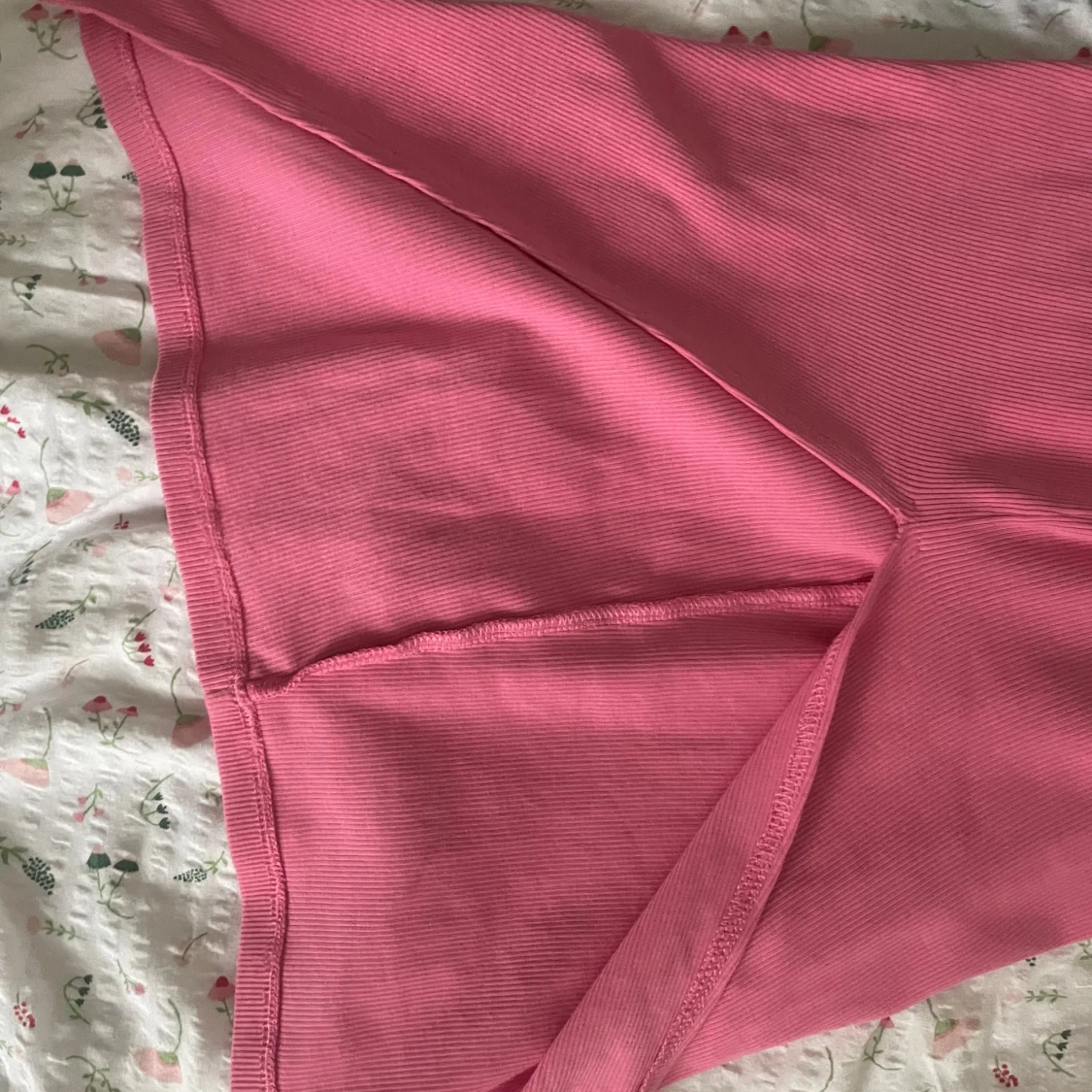 Rosa ribbad långklänning - 1