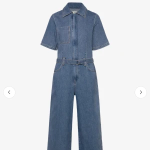 Jumpsuit i denim från mango - Prislapp sitter kvar, passade ej mig då jag vanligtvis är en storlek S