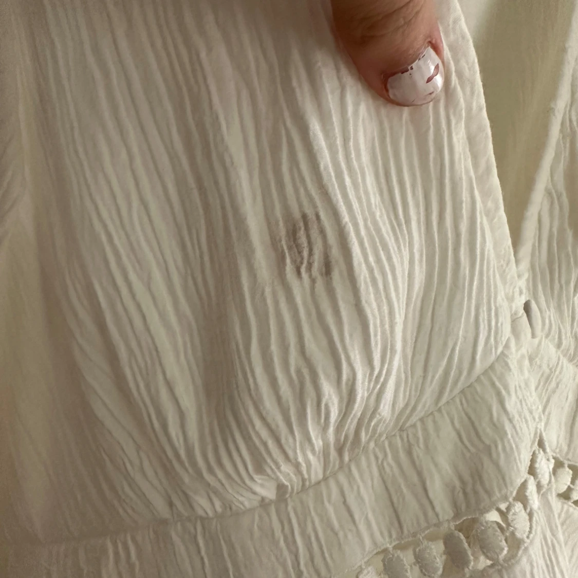 Vit blus med spetsdetaljer från Zara - 2