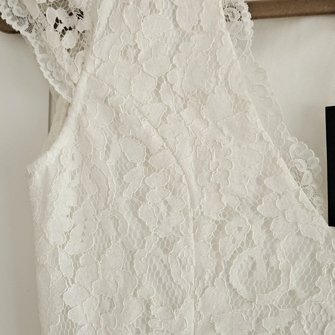 Ny Vit spetsklänning från NLY One - 1
