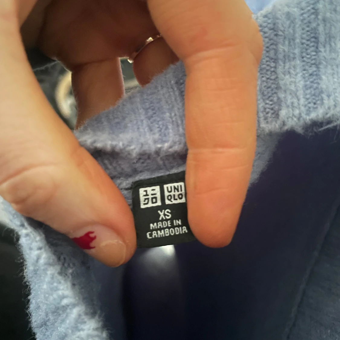 Blå stickad tröja från Uniqlo - 2