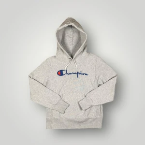 Grey Champion Hoodie - Brand: Champion Size: Medium Color: Grey Type: Hoodie  ✅Condition: 8,5/10✅  Shoulders: 41cm  Length: 61cm  Sleeve length: 59cm   🚀SHIPPING WITHIN 12 HOURS🚀