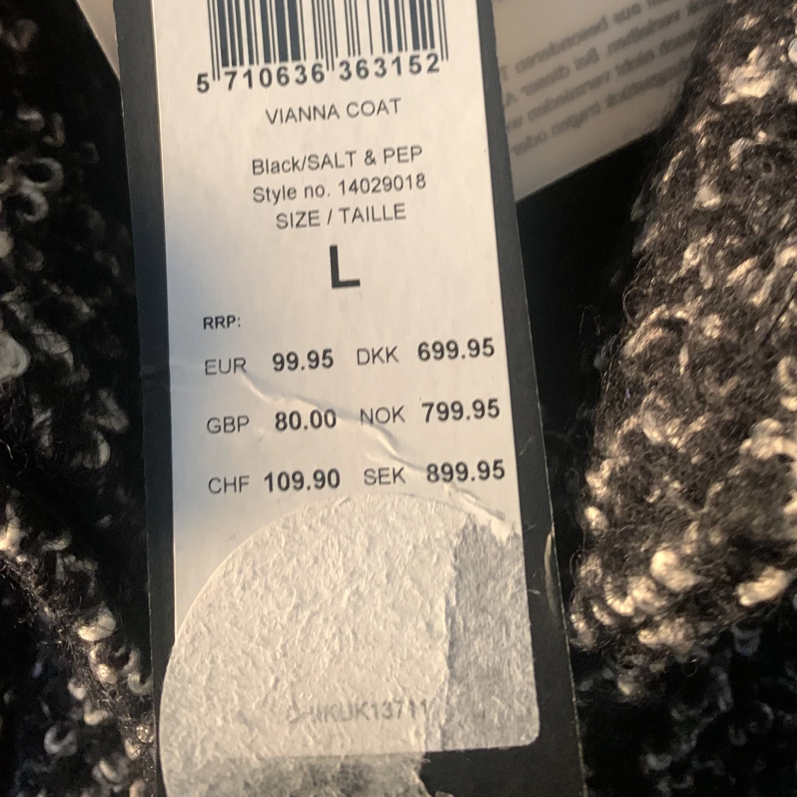 Svart och vit kappa från VILA - 1