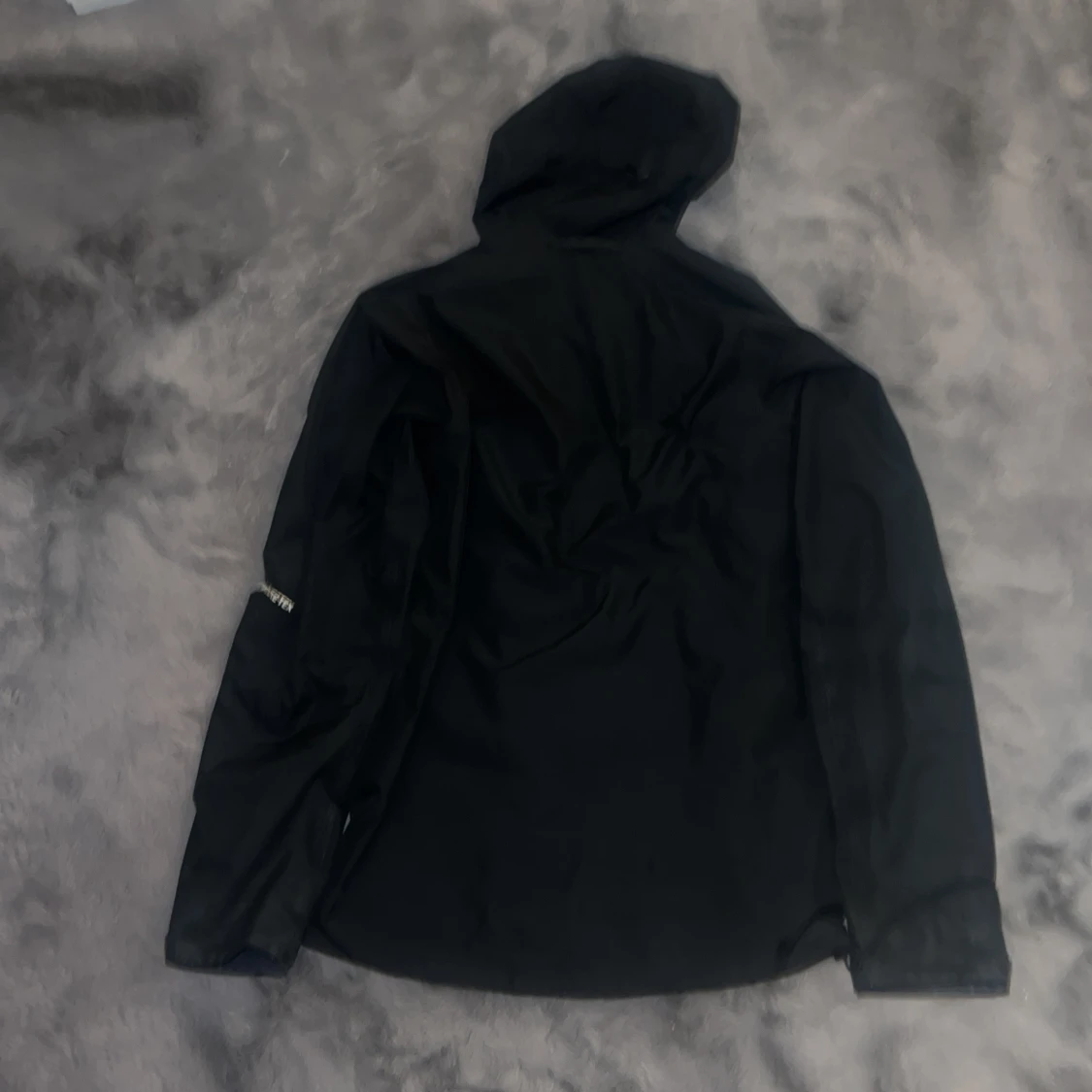 Svart vindjacka från Haglöfs - 1